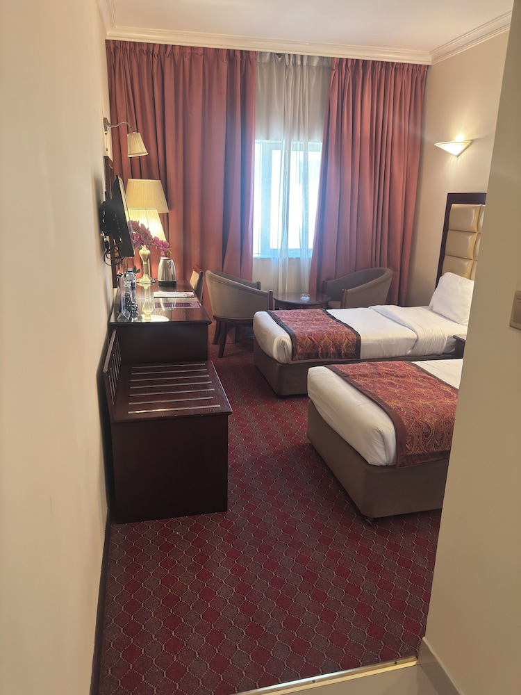 Orchid Hotel 28/59