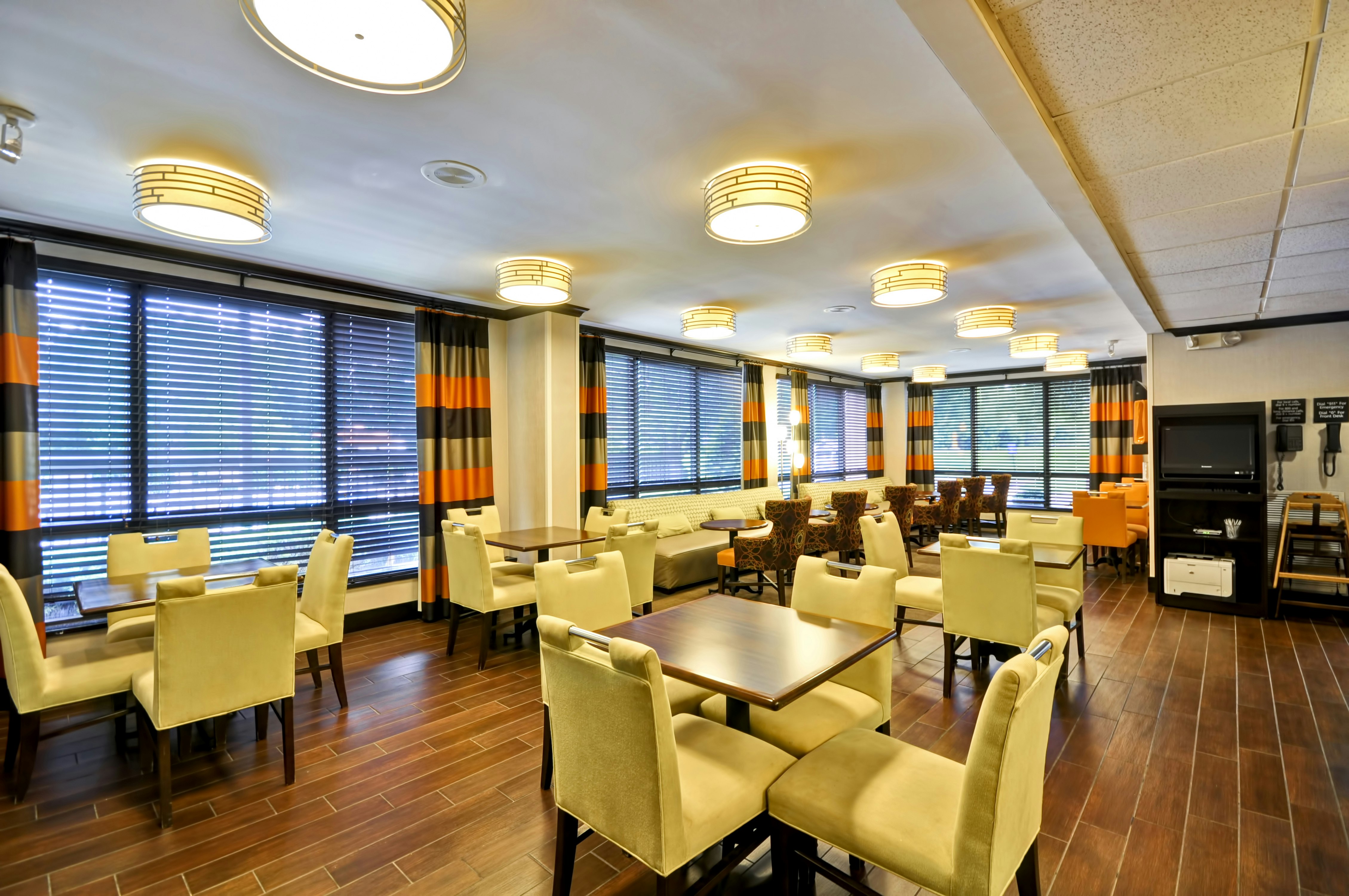 Hampton Inn Kansas City Overland Park 49/76