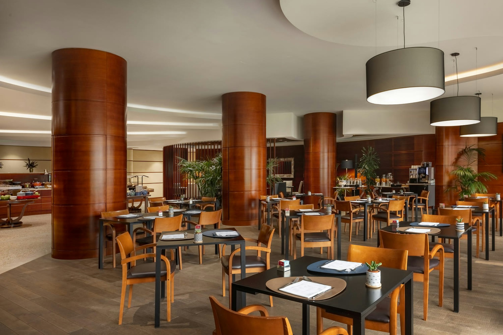 Unahotels Cusani Milan 48/69
