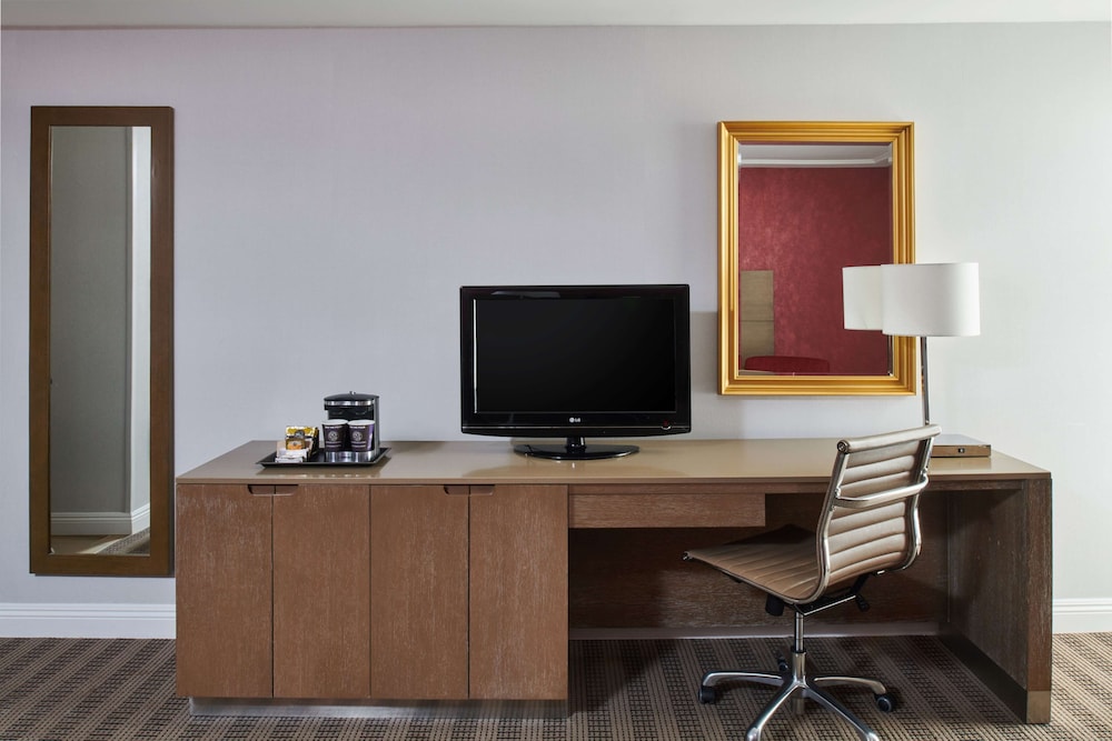 Doubletree By Hilton Torrance South Bay 34/37