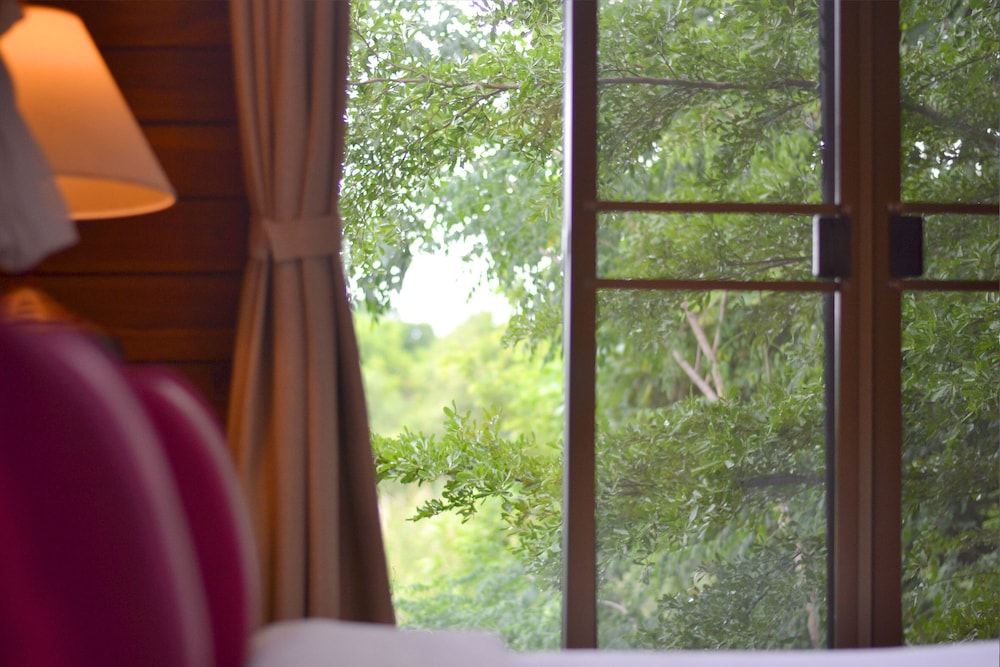 Thai Thai Sukhothai Resort 37/68