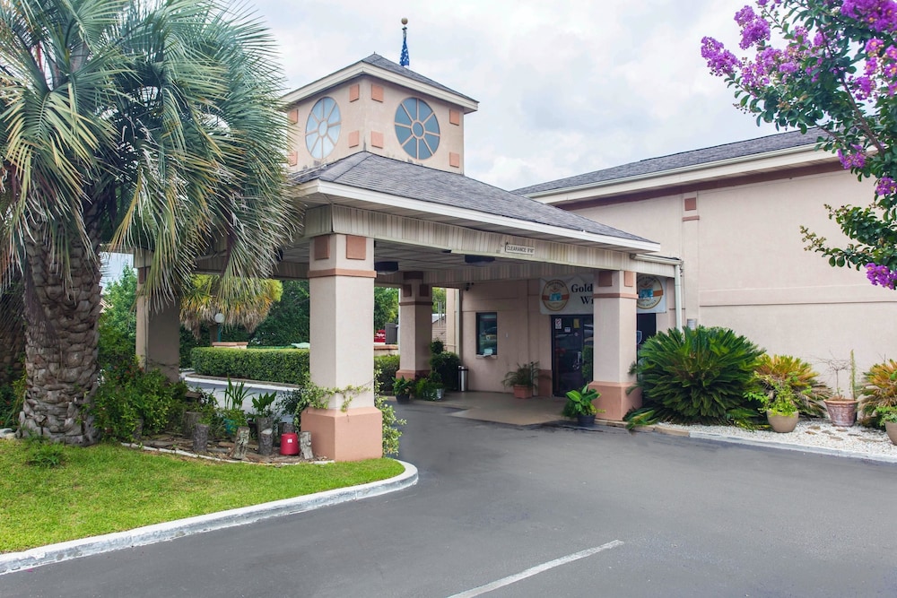 Quality Inn Goose Creek Charleston 3/35