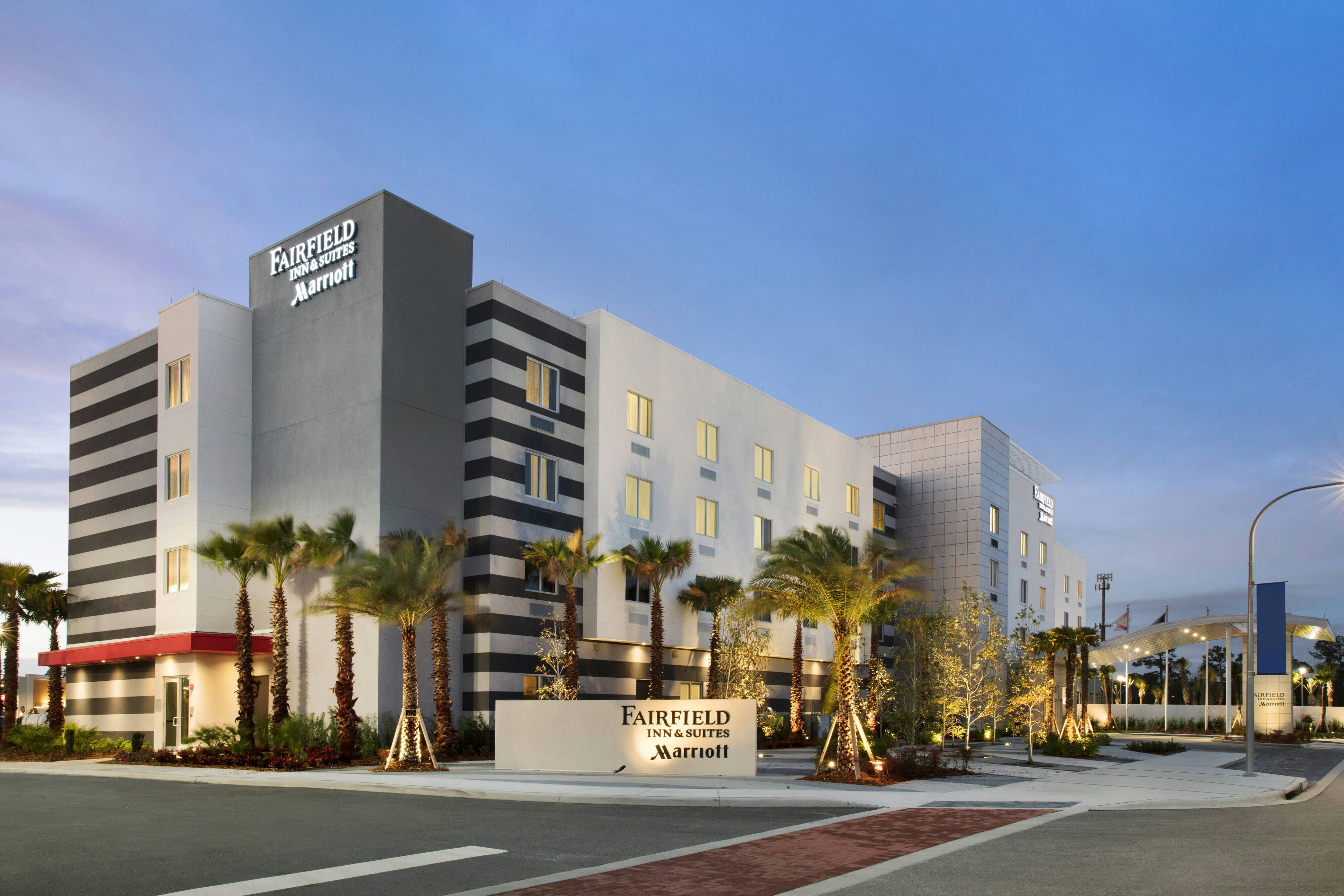 Fairfield Inn Suites Daytona Beach Speedway Airport 16/18