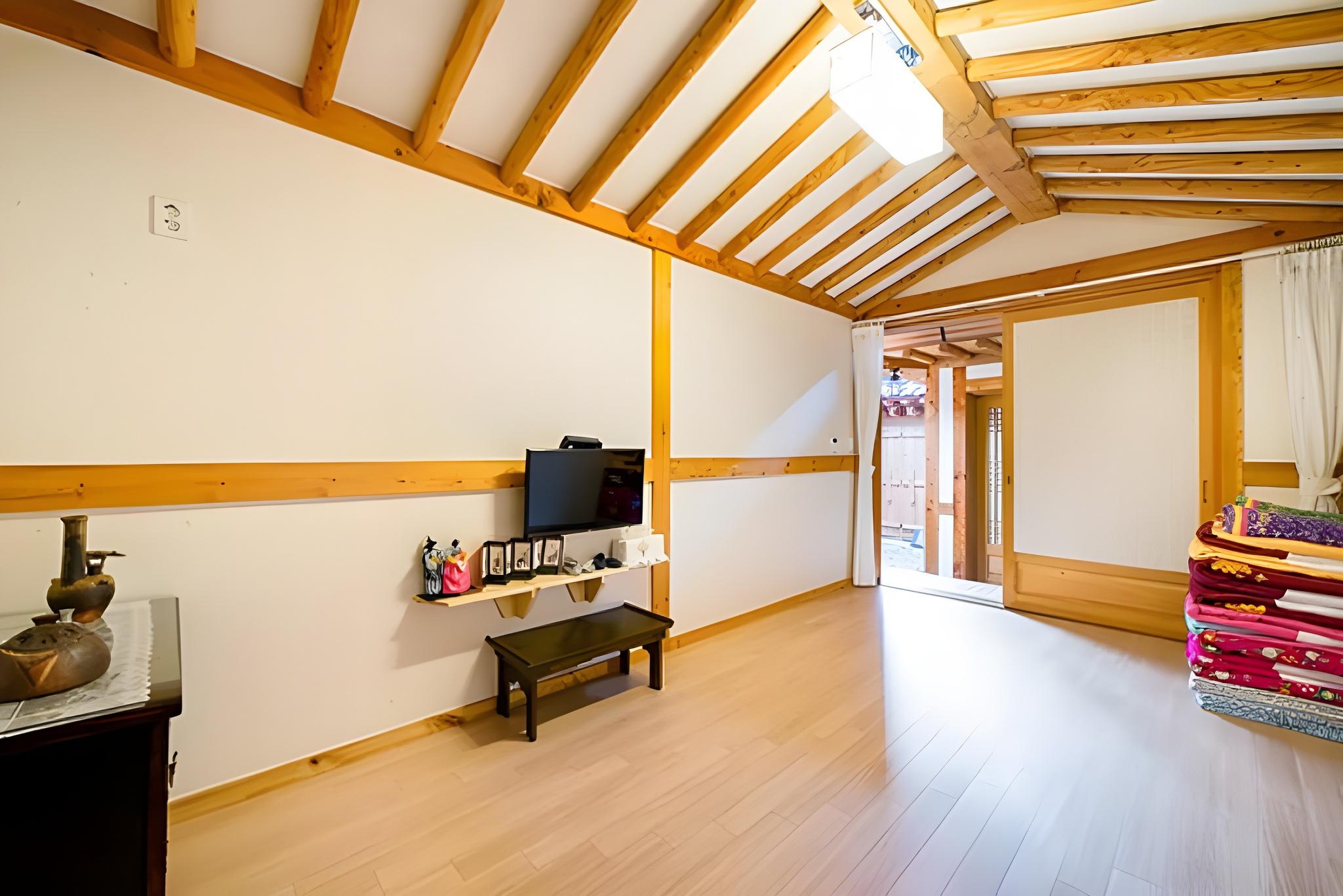 Jeonju Jeongga Hanok Pension 34/46