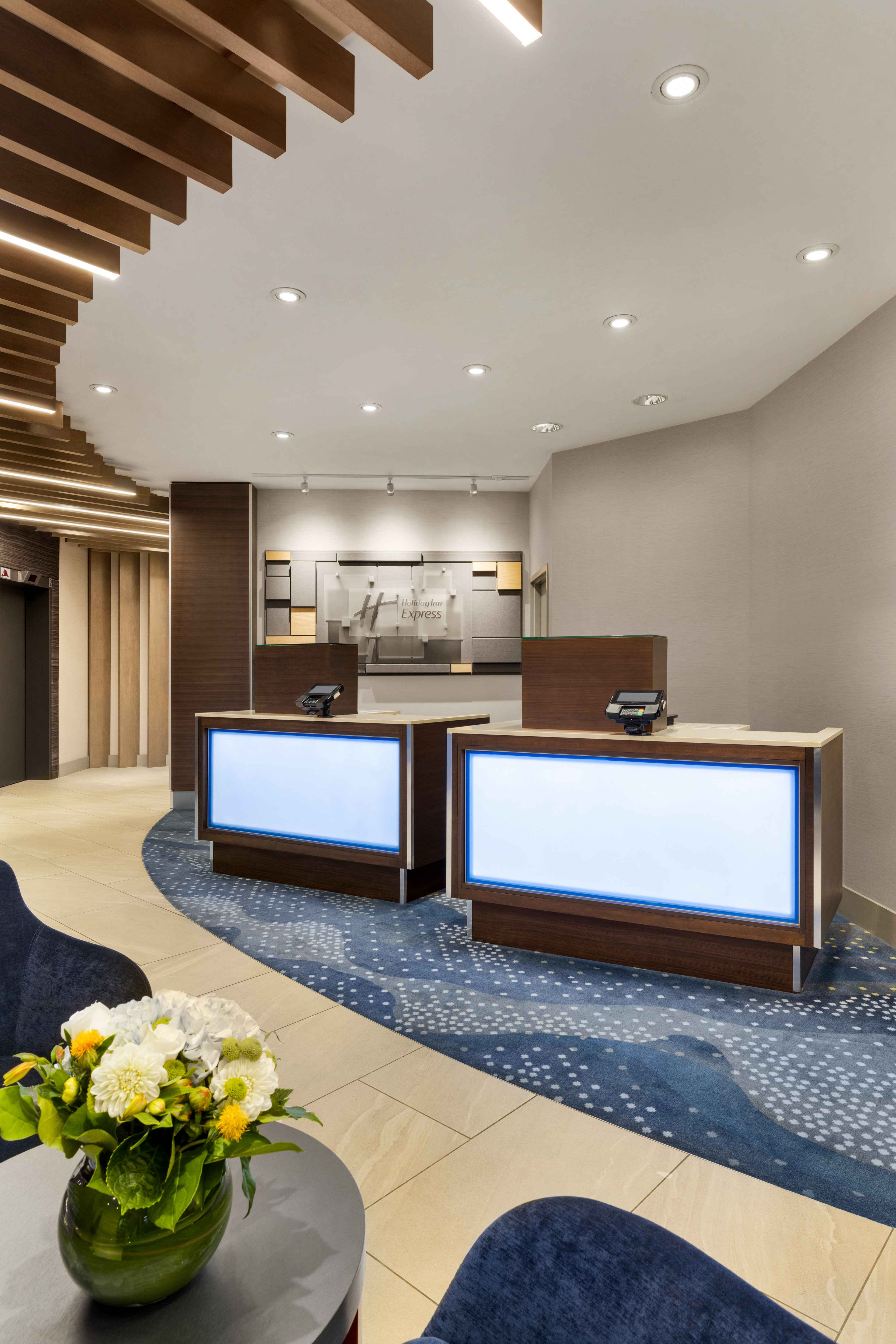 Holiday Inn Express Vancouver Metrotown Burnaby 4/50