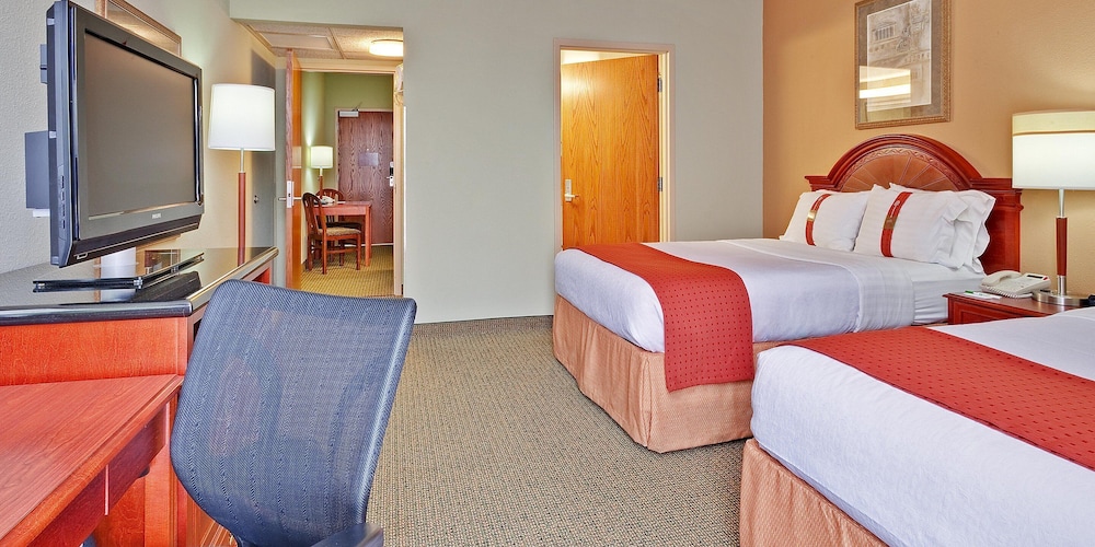 Holiday Inn Memphis University of Memphis 7/39