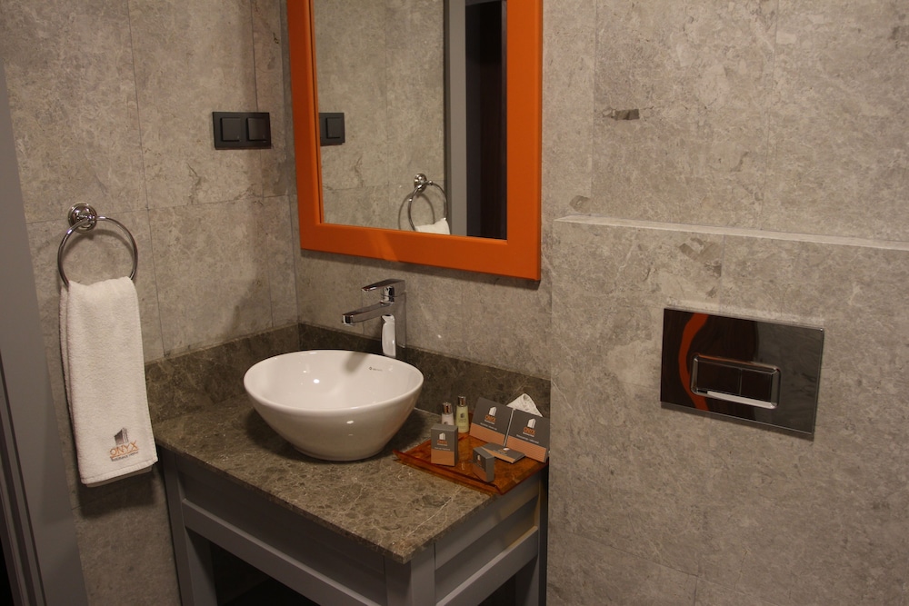 Onyx Business Hotel 31/35