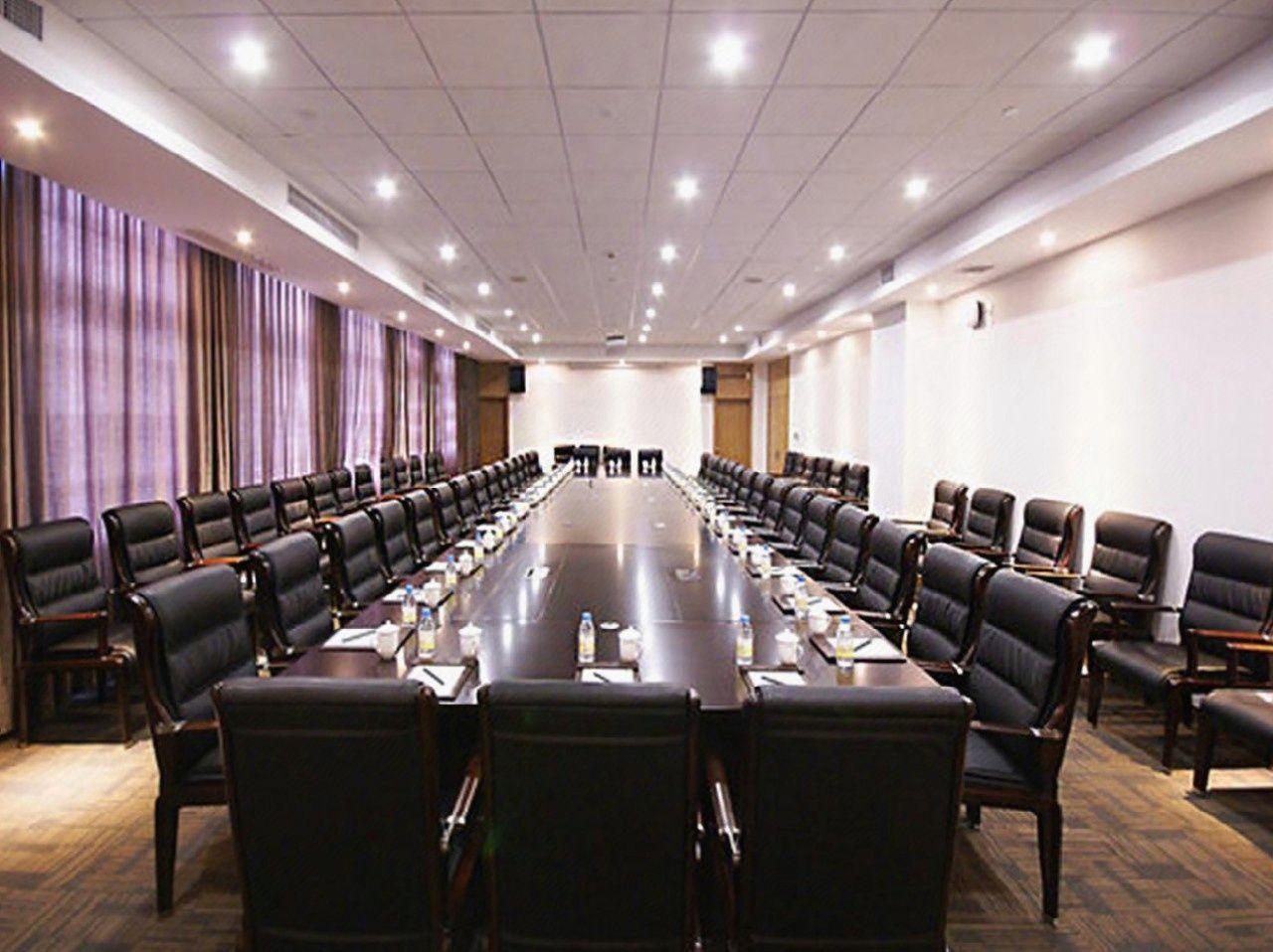 Zhonglang Hotel 26/31