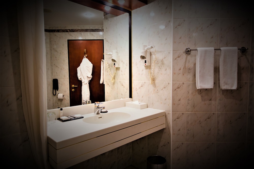 Rahat Palace Hotel 23/75