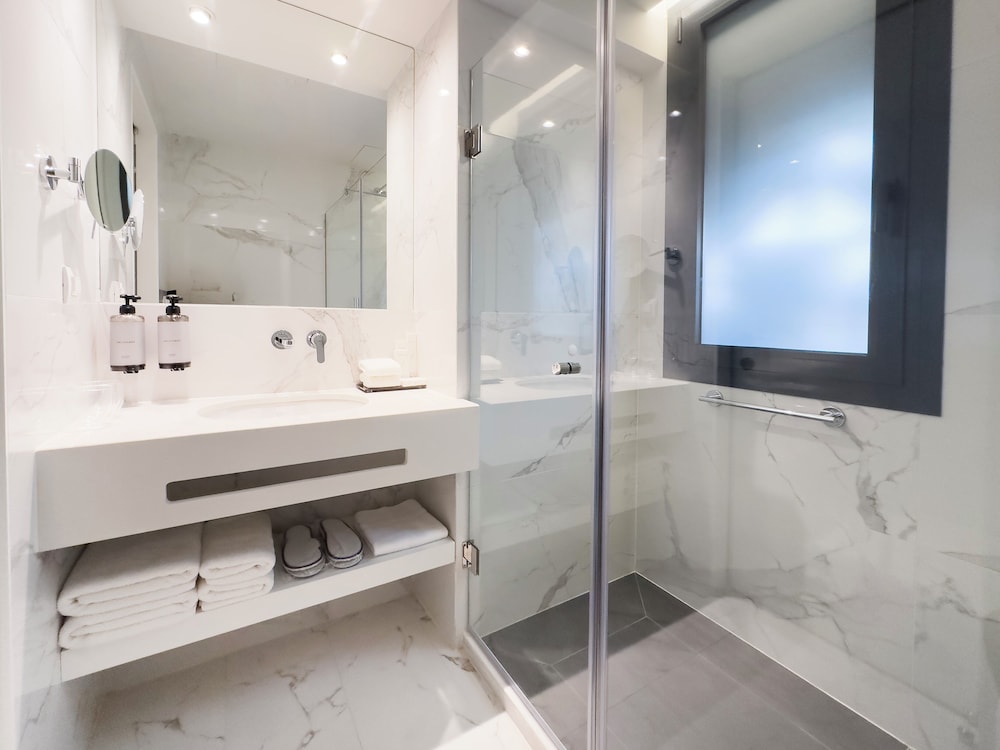 Luwian Athens Boutique Hotel 54/60