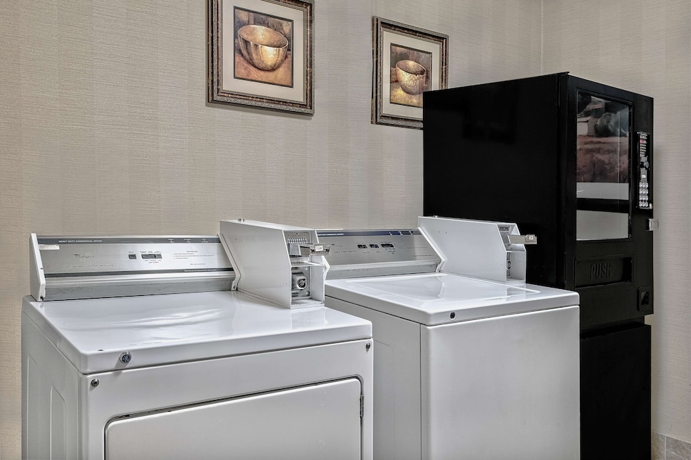Hilton Garden Inn San Antonio Airport Hotel 16/59