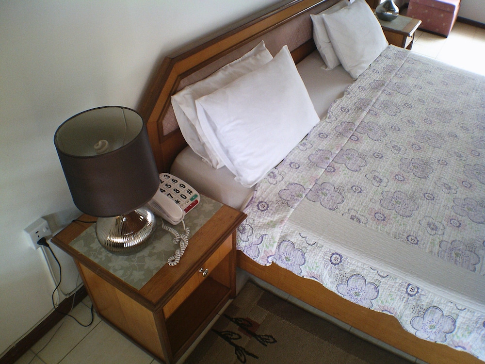 Lavender Lodge Hotel 11/29