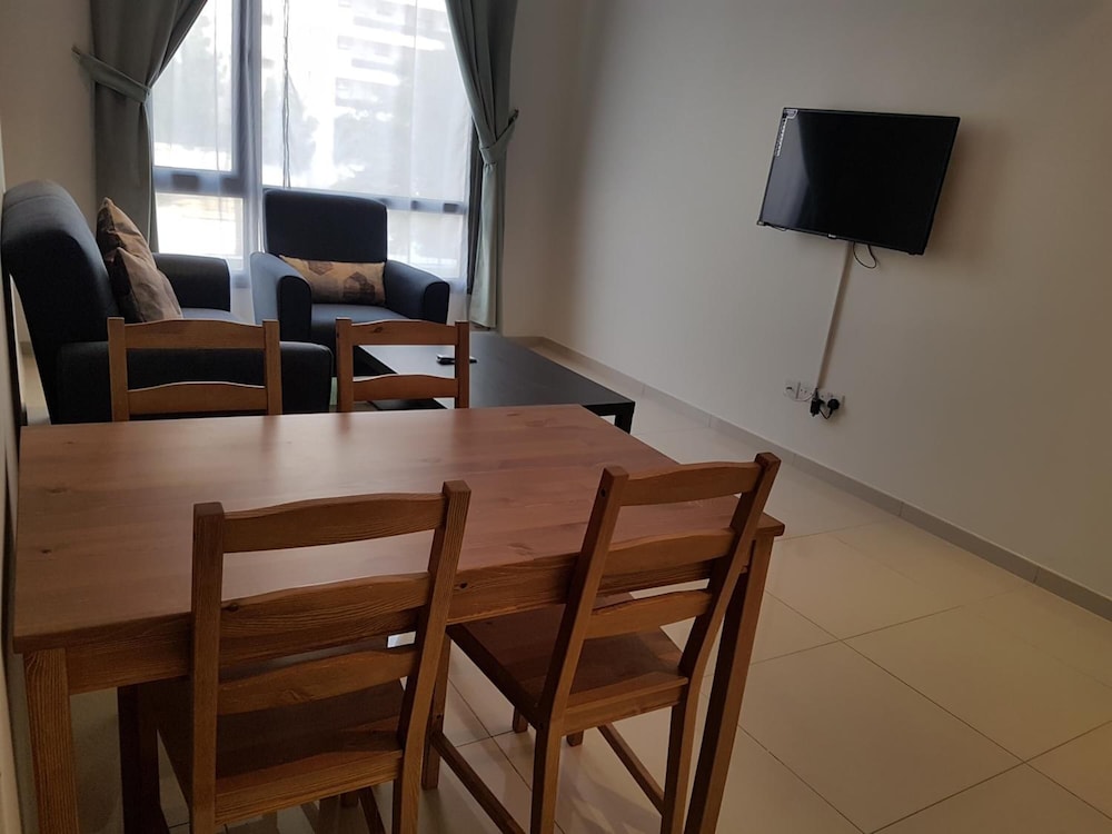 Magic Suite Al Mahboula - 2 24/36