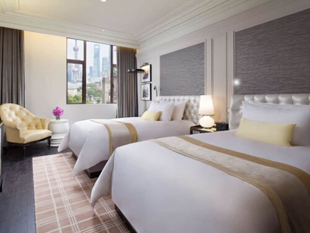 Hotel Golden Tulip Bund New Asia 23/53