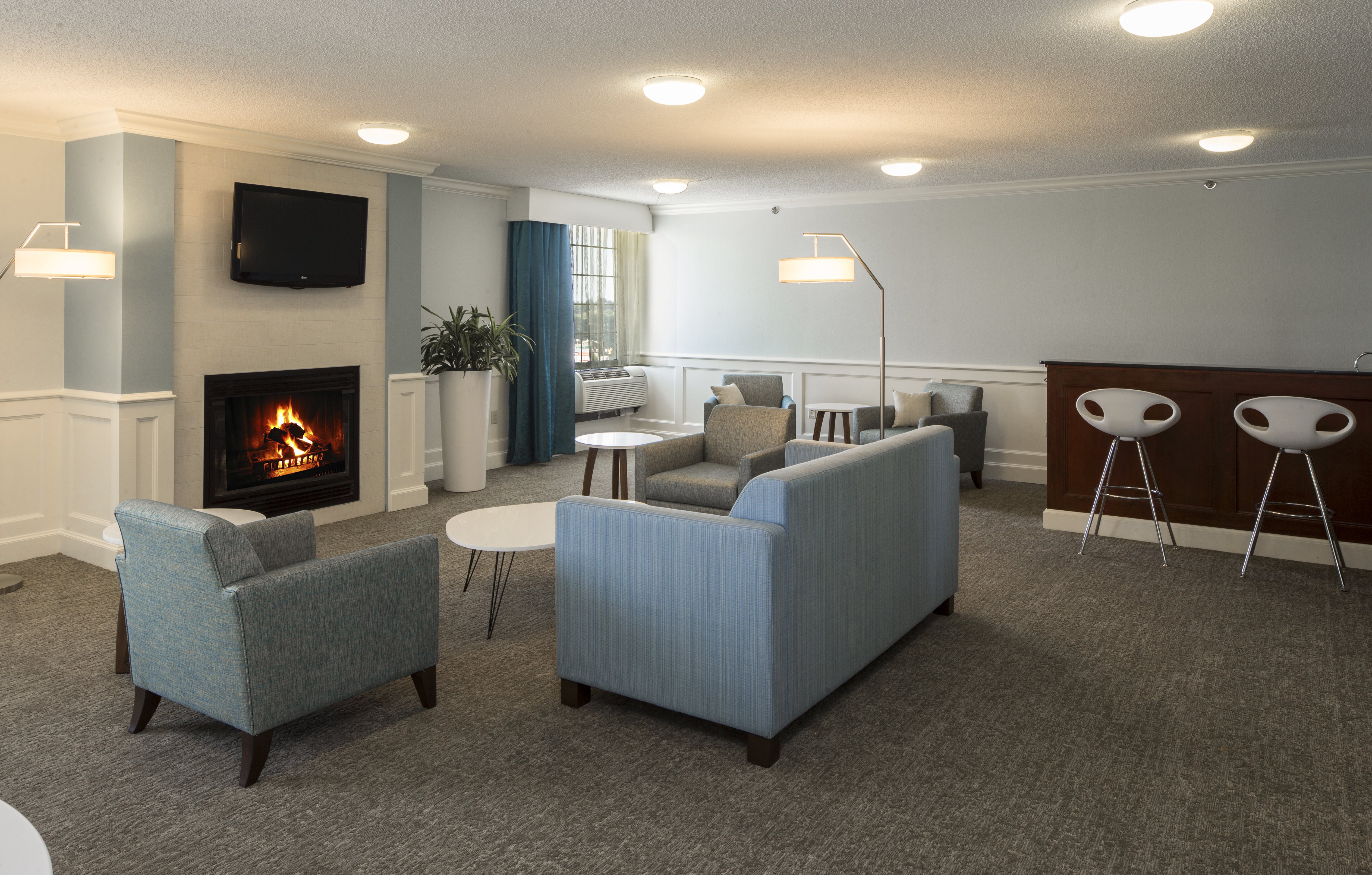 Crowne Plaza Suites Pittsburgh South 39/76