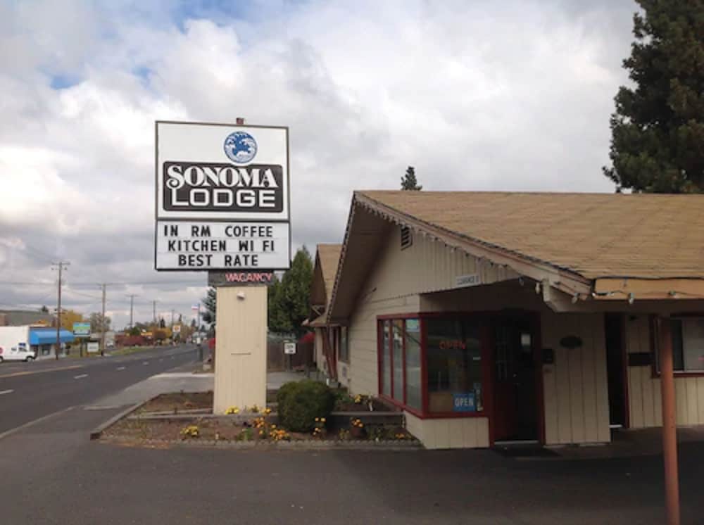 Sonoma Lodge 3/62