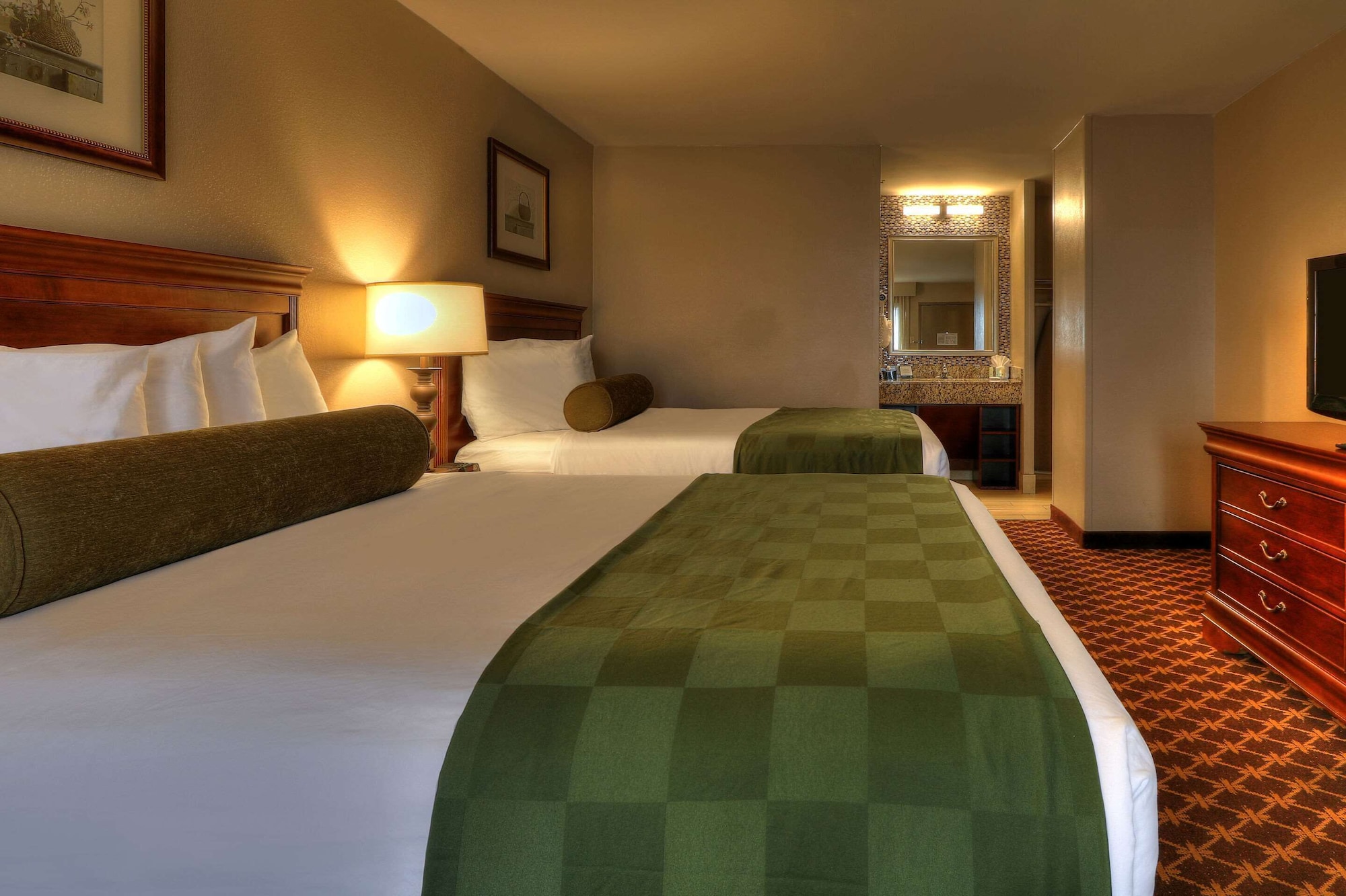 غرفة قياسية بسريرين كوين، Quality Inn Near The Island Pigeon Forge 8/10