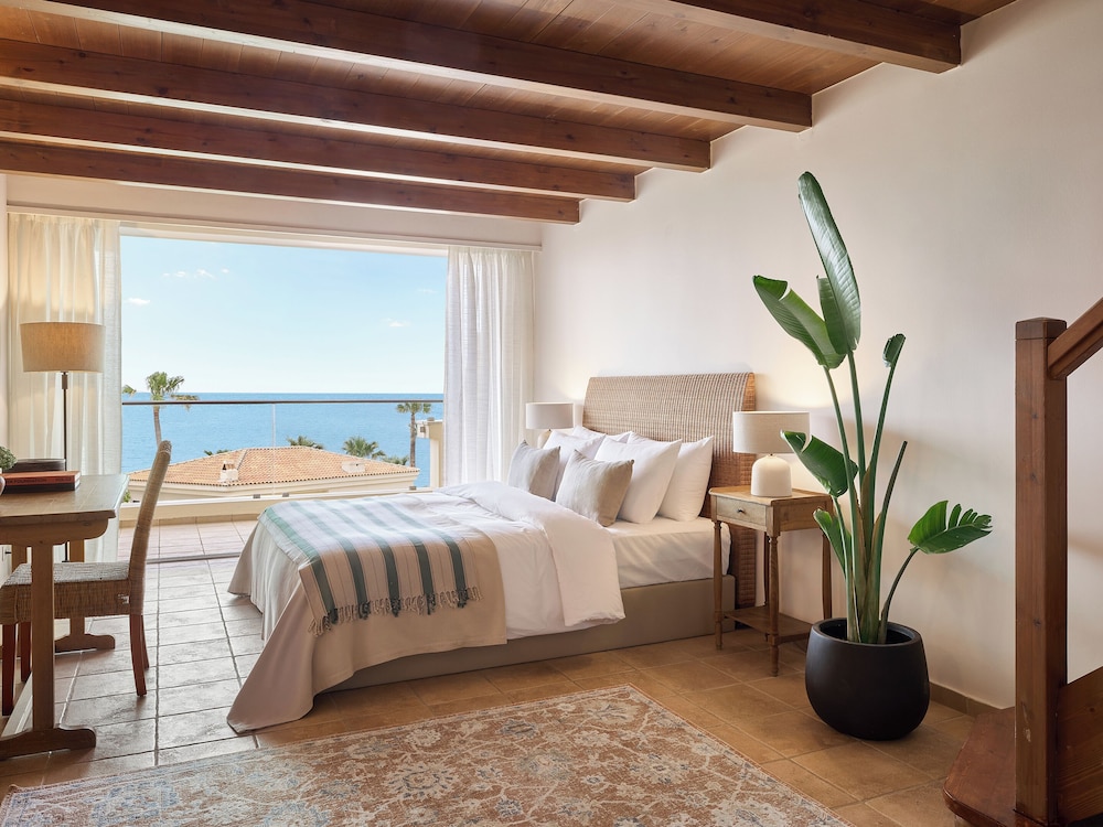 Maisonette, Double and Twin Beds, Sea View, Main Building