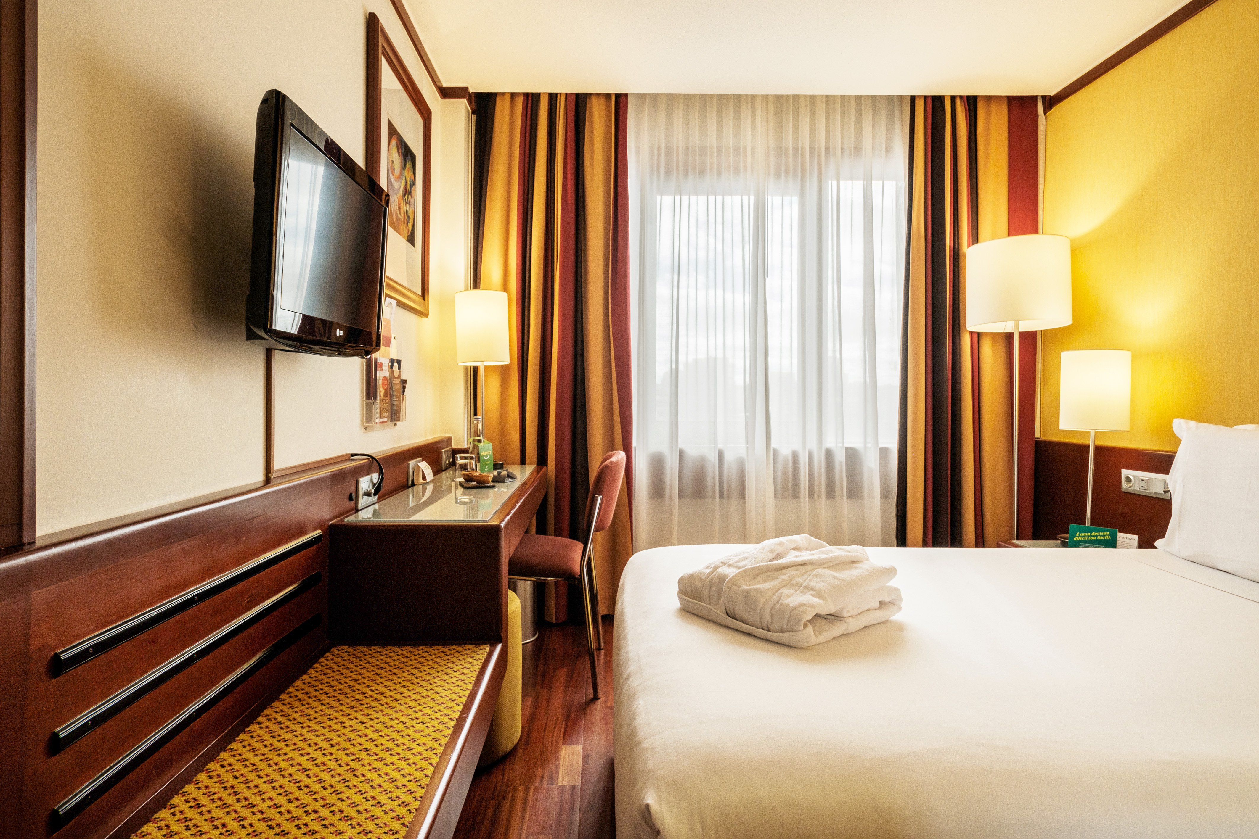 Hotel Holiday Inn Lisboa Continental 28/75