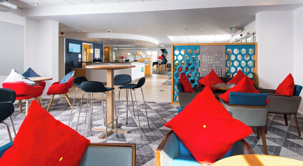 Holiday Inn Express Southampton West 50/64