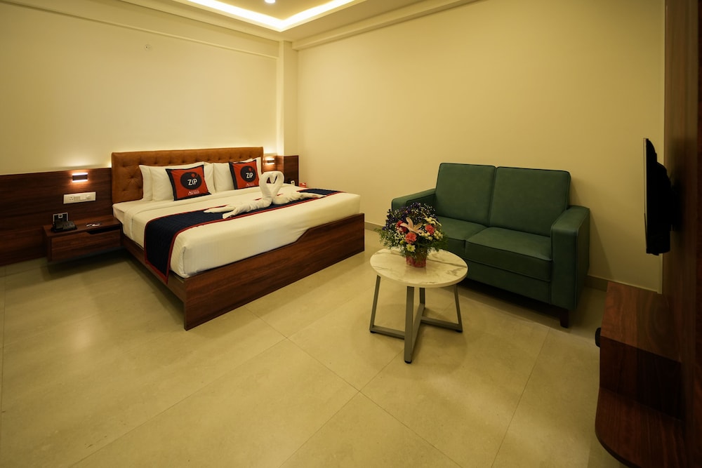 Zip By Spree Hotels Purple Orchid 22/36