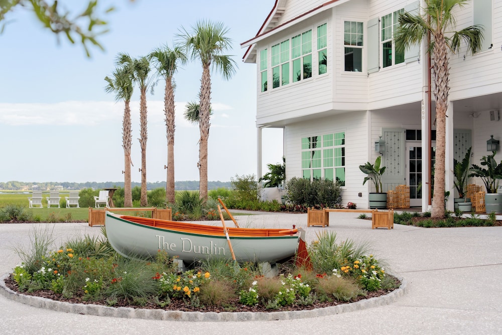 The Dunlin, Auberge Collection 2/50