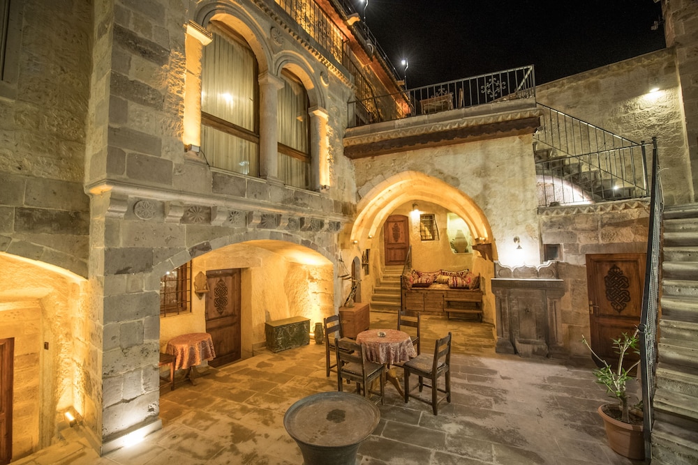 Charming Cave Hotel 22/29