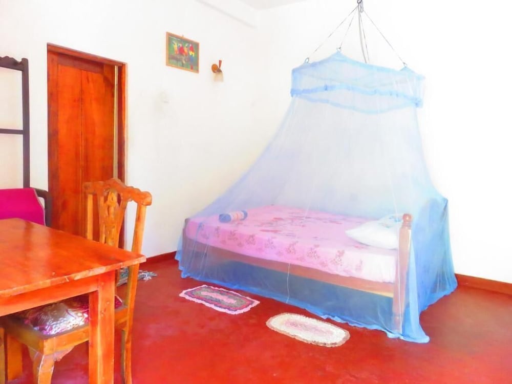 Beach Lagoon Guest House 20/50