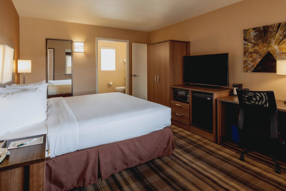 غرفة بسرير كينج لذوي الإعاقة، Boulder University Inn 3/4