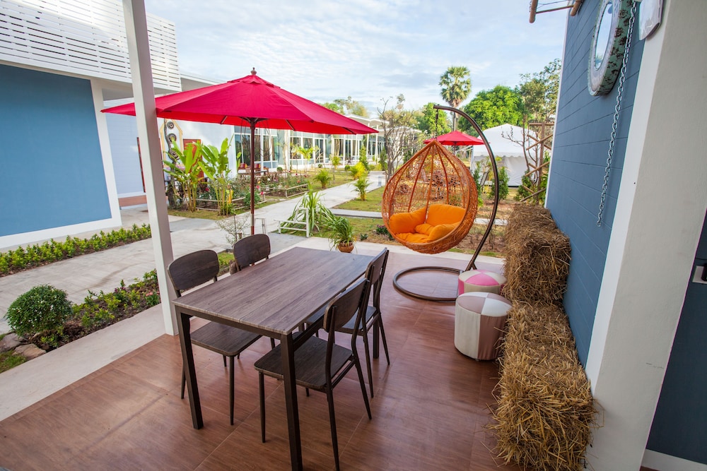 Bluemoon Riverside Resort 39/50