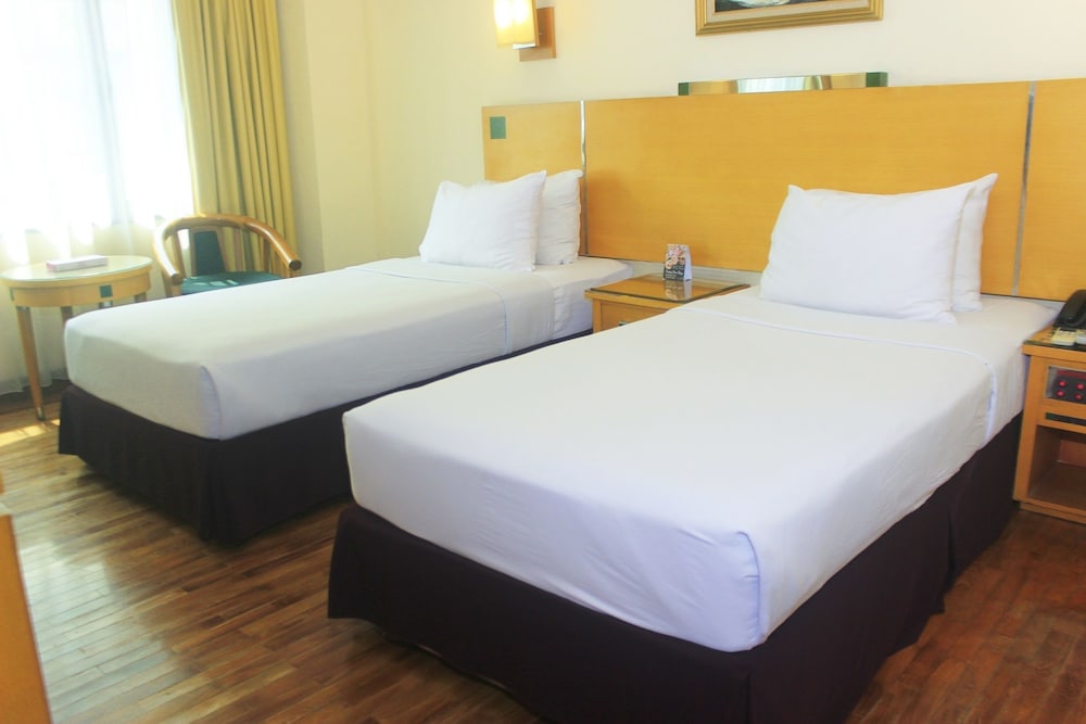Mega Anggrek Hotel and Convention 22/57
