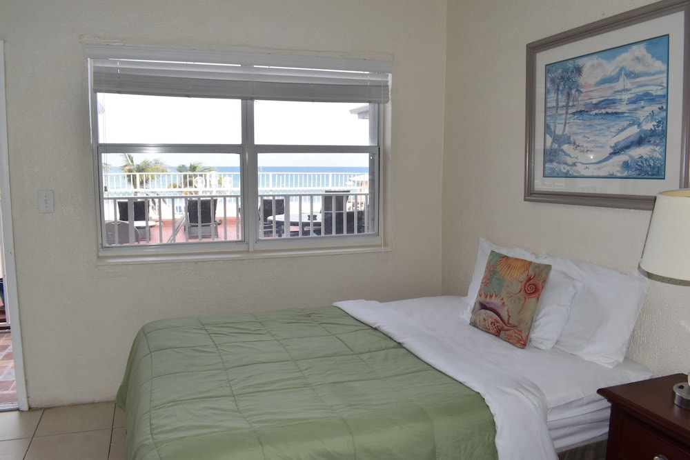 Golden Sand Oceanfront 33/58