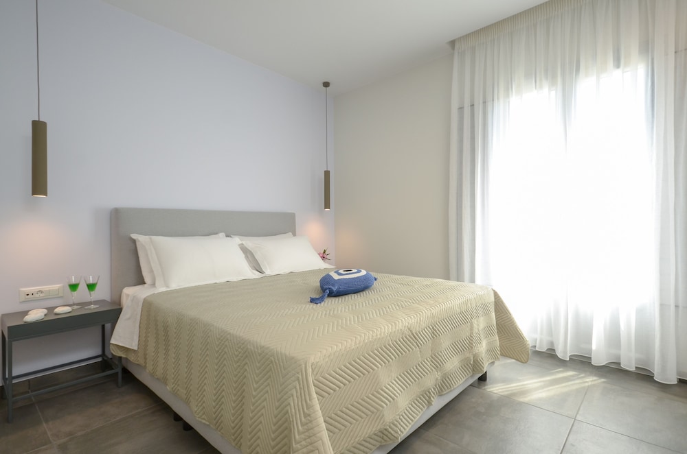 SUPERIOR, DOUBLE BED, GARDEN VIEW