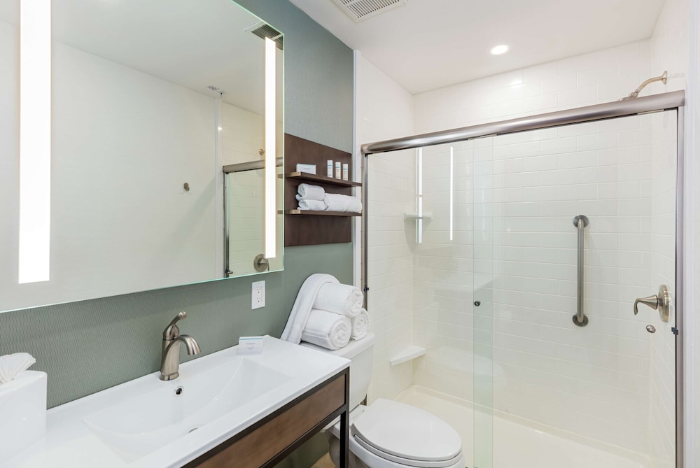 Hilton Garden Inn Davis Downtown 7/40
