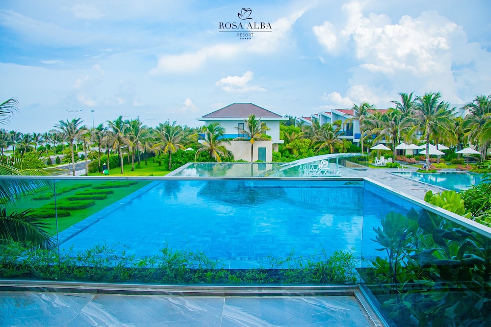 Rosa Alba Resort and Villas Tuy Hoa 1/66