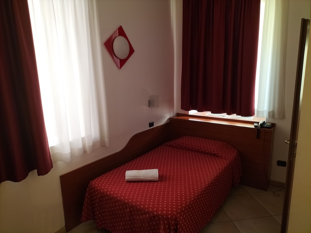 Hotel Della Volta 7/17