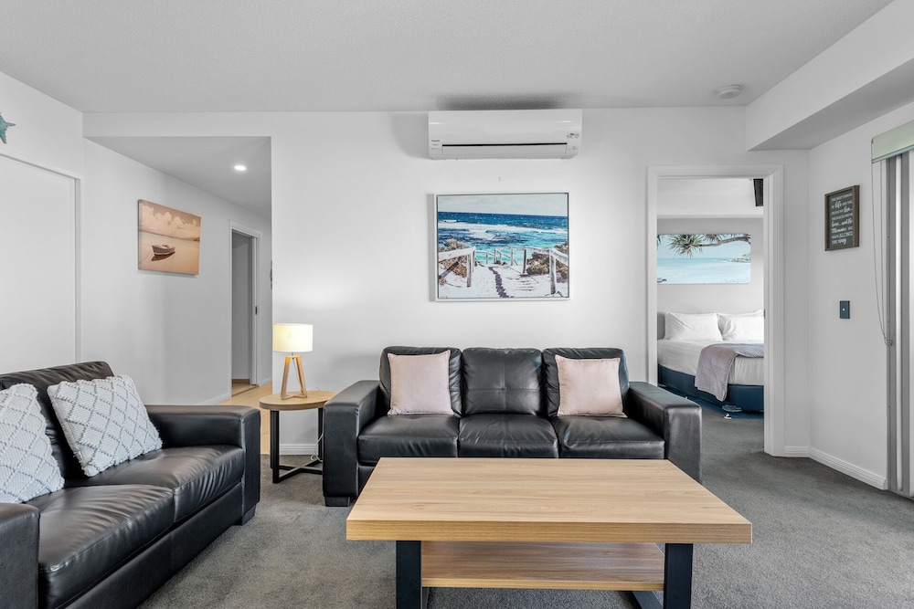 Proximity Waterfront Apartments 30/46