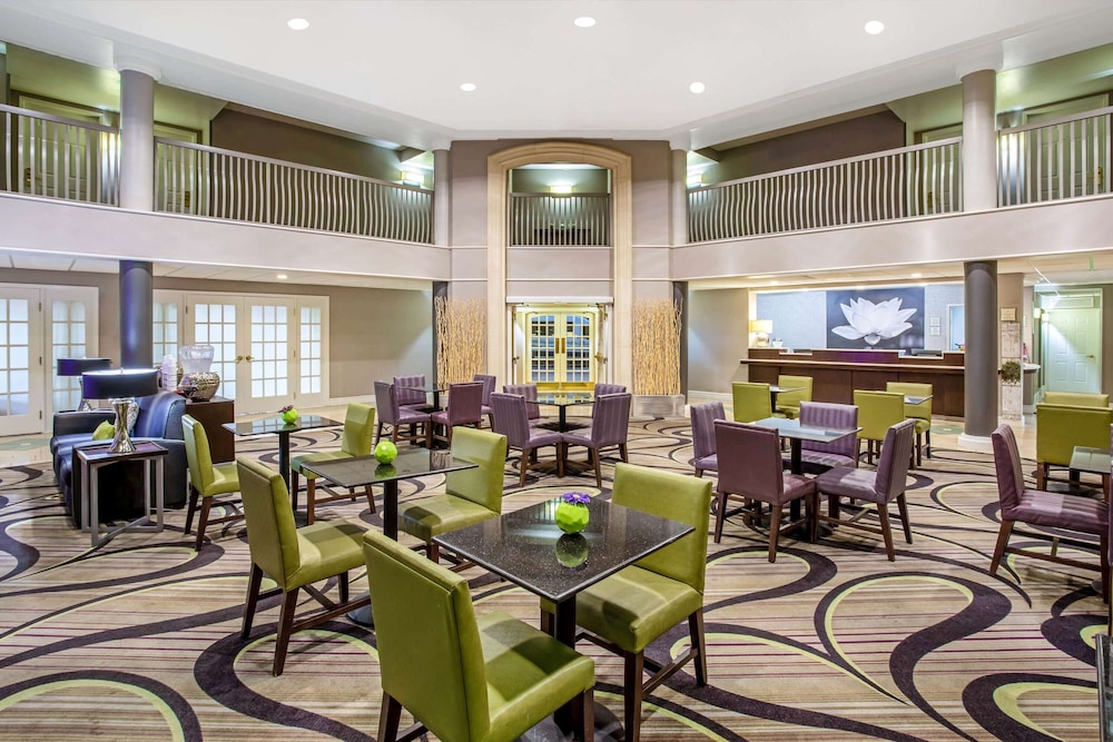 La Quinta Inn And Suites By Wyndham Tucson Airport 32/47