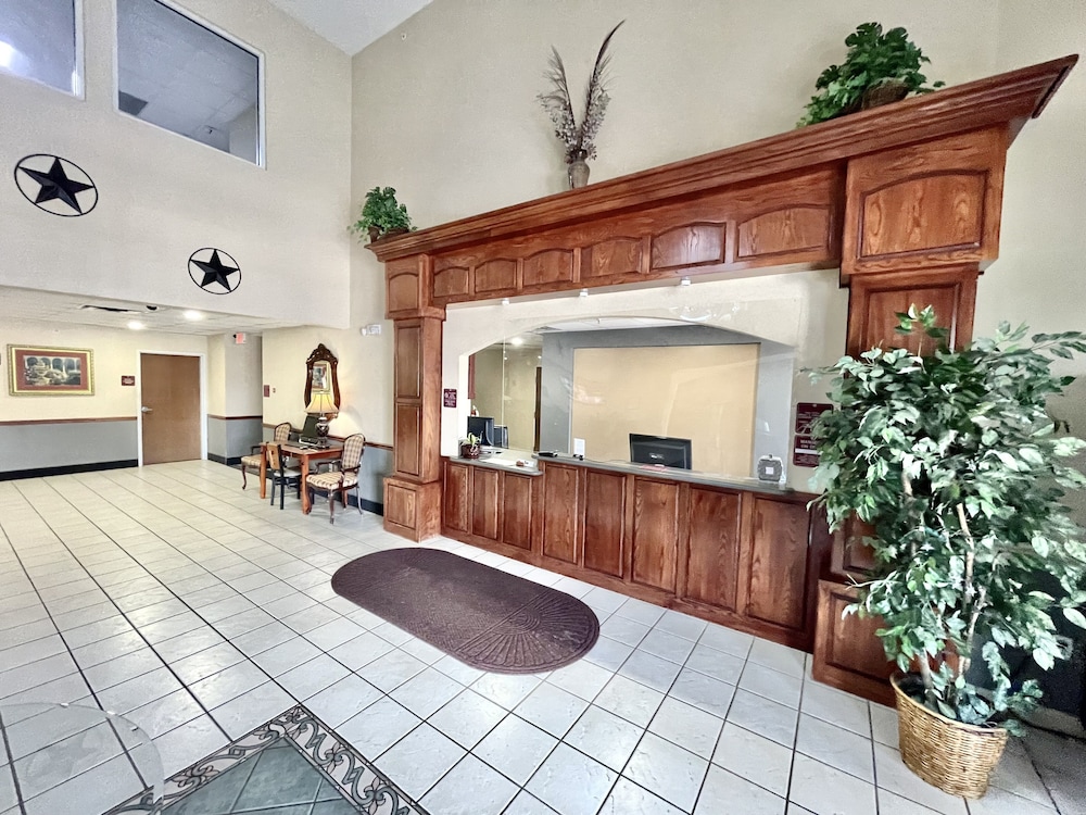 FairBridge Inn & Suites Cleburne 7/62