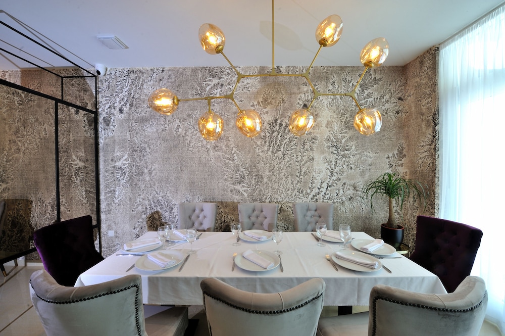 Hotel Antica 26/50