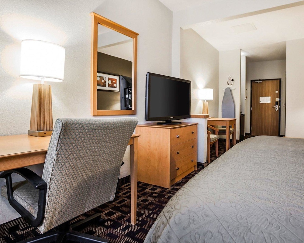 Quality Inn & Suites Des Moines Airport 41/50
