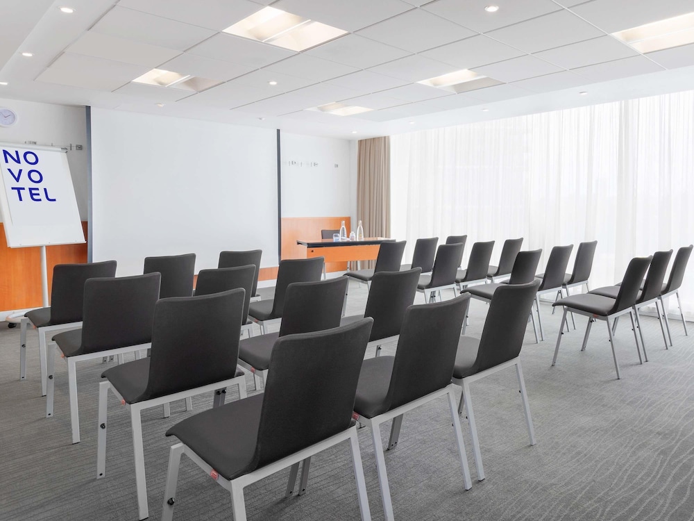 Novotel London Excel 49/60