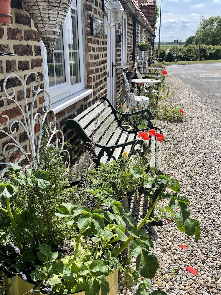 OYO Yarm Cottages 56/64