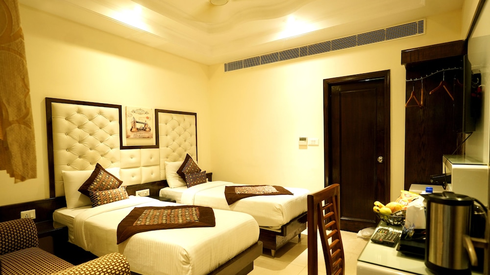 Hotel Singh Empire Dx 31/50