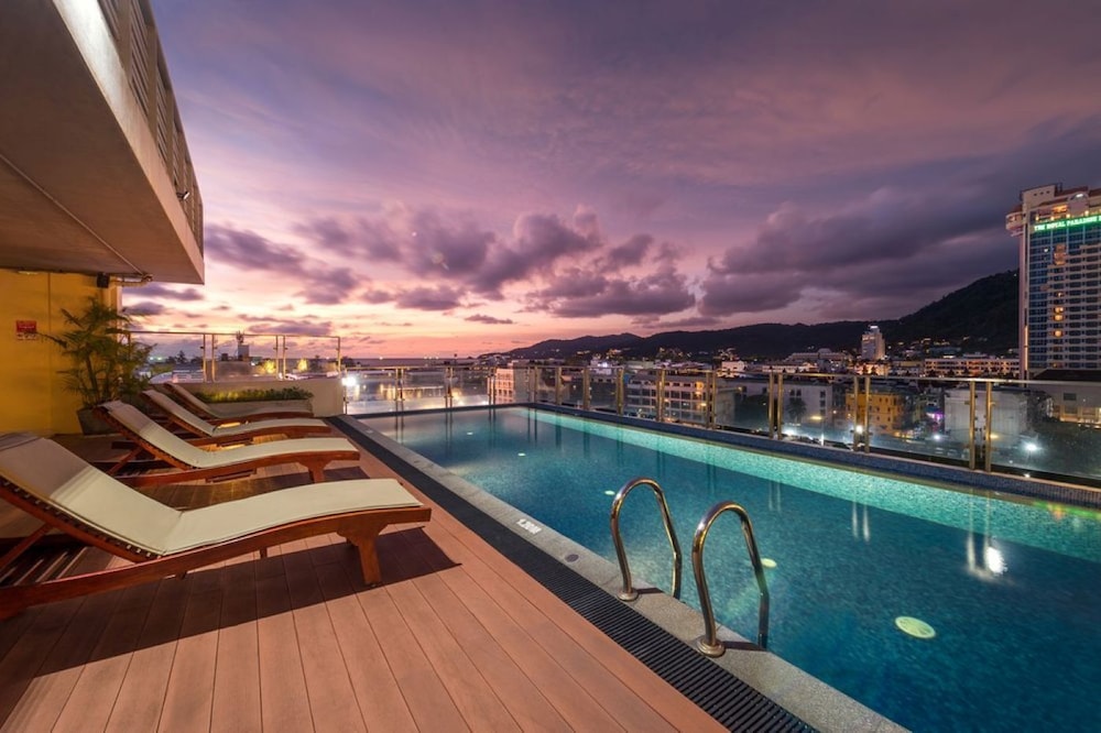 Centro One Patong 61/67