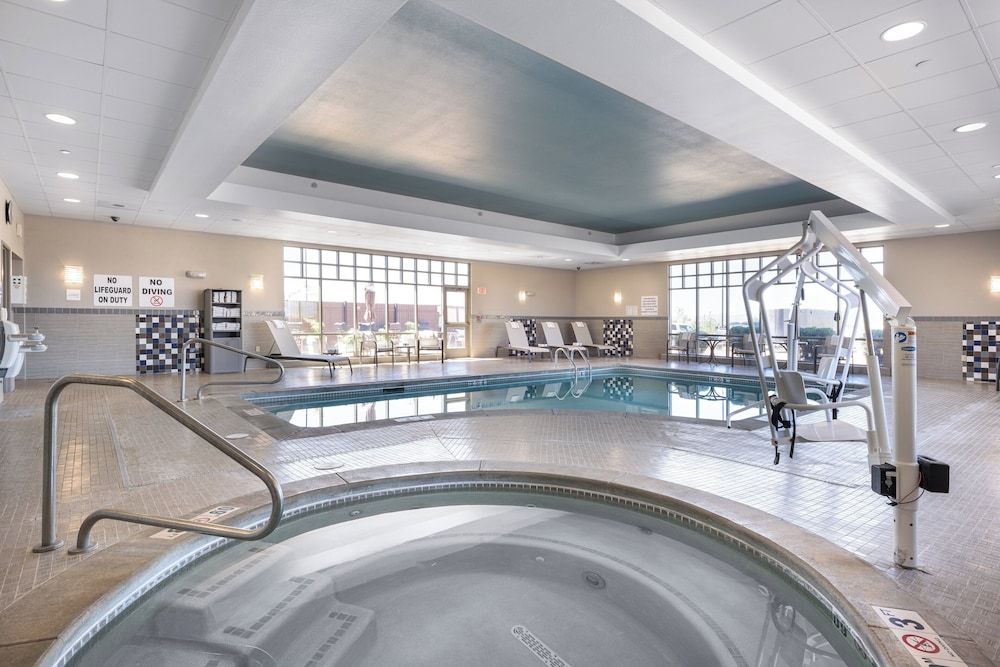 swimming pool spa