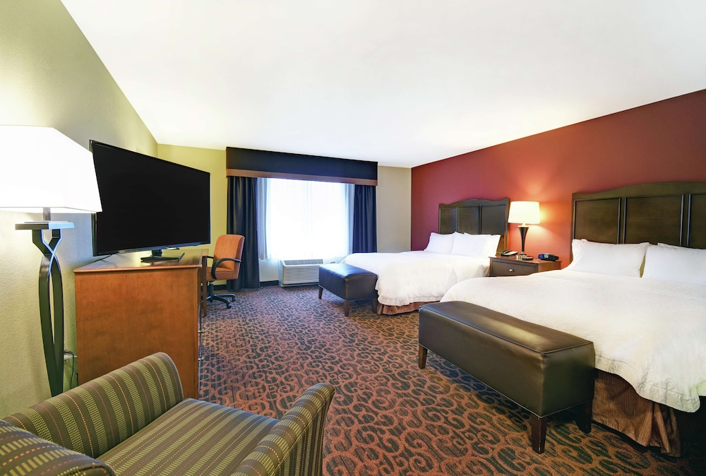 Hampton Inn Beloit 10/56