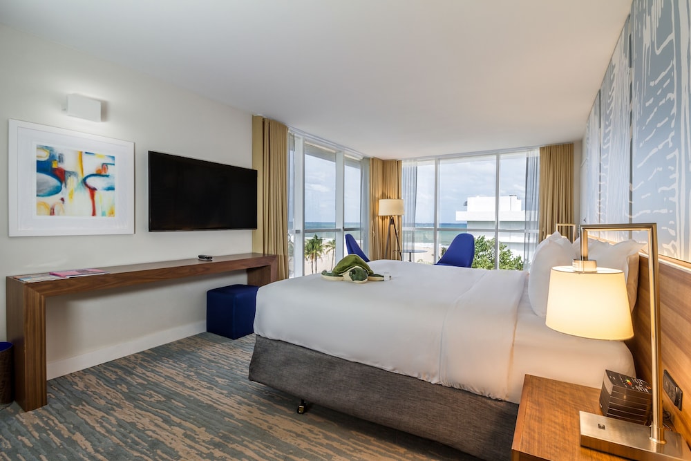 B Ocean Resort Fort Lauderdale 11/50