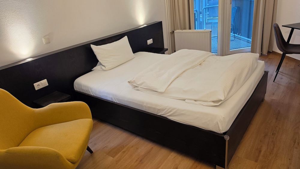 Budget, Single, Wald & Golfhotel Lottental 14/14