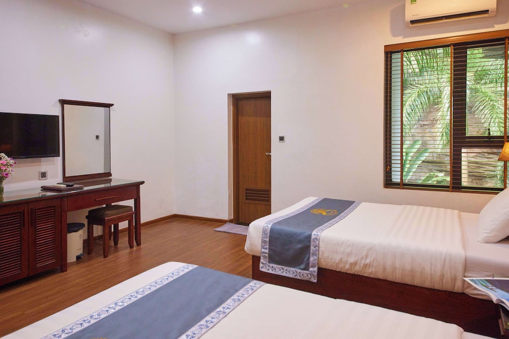 STANDARD, TWIN BEDS, MOUNTAIN VIEW